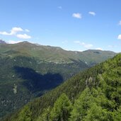 aussicht richtung giggelberg darober kreuzberg lorenzenberg und stubaier alpen fr