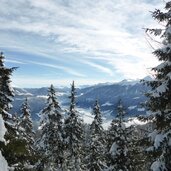 aussicht auf wipptal zwischen sterzing und brenner winter