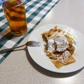 apfelstrudel sattelbergalm