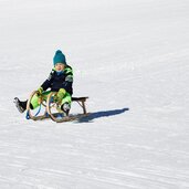 winter personen rodel schlitten kinder