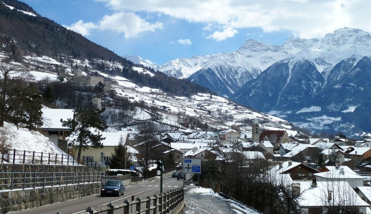 schluderns dorf winter